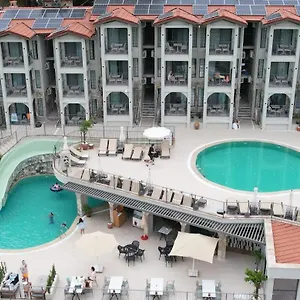 Club Aquarium Aparthotel